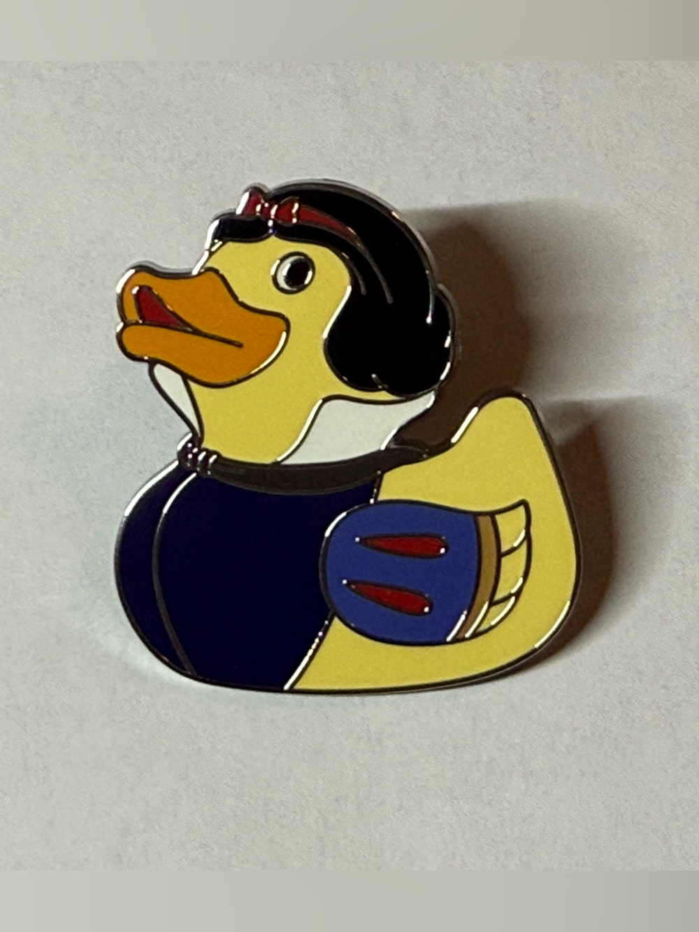 Ducks Of Disney Pins - Series 2 - Snow White